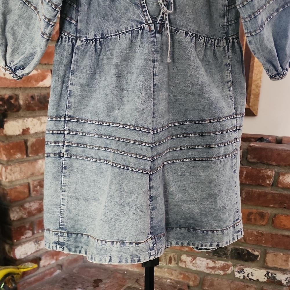 Free People Blue Denim Boho Babydoll Mini Dress Puff Sleeve Deep V Festival - Picture 7 of 14